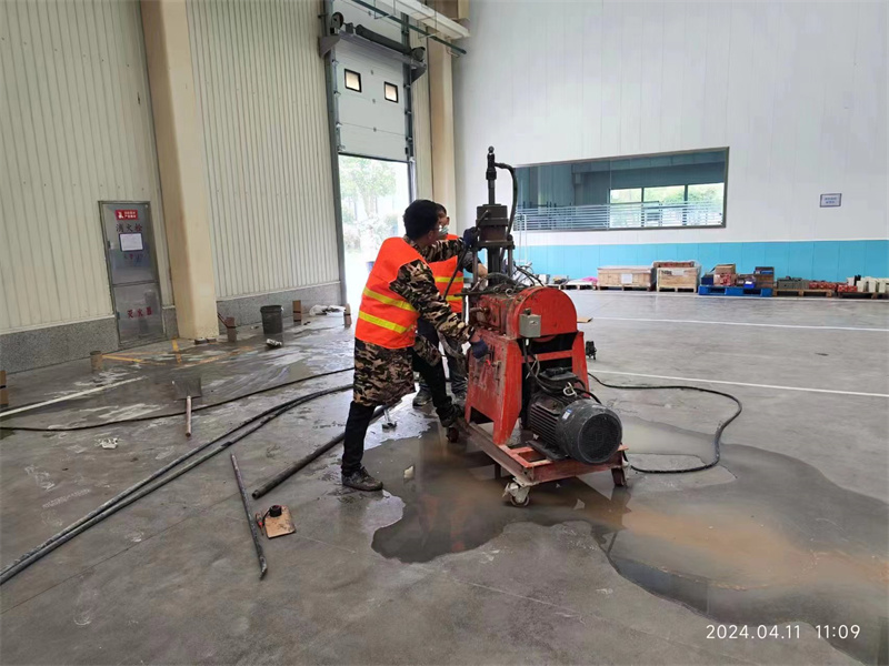 锦屏厂房地面下沉塌陷注浆加固施工